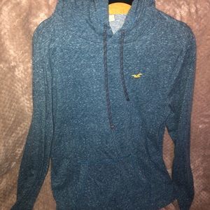 Hollister sweat shirt with hoodie